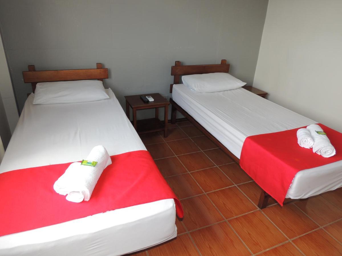 ברבסנה Hotel Serra Das Vertentes מראה חיצוני תמונה